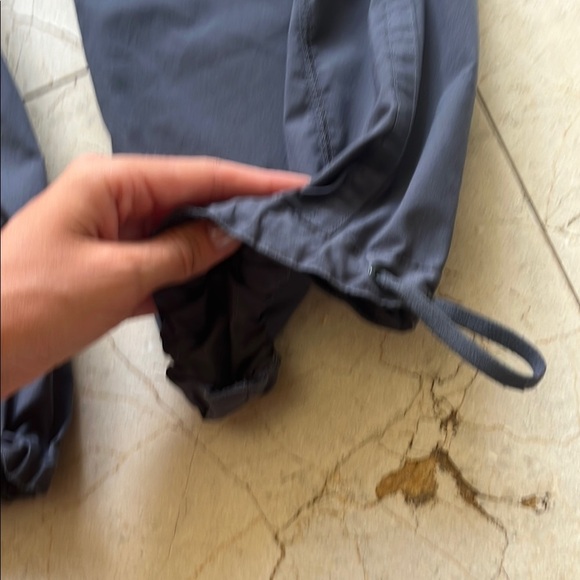women’s dark grey Lululemon pants sz8 - Picture 5 of 7